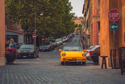 Фотообои Цветущая улица Италии купить на стену • Эко Обои