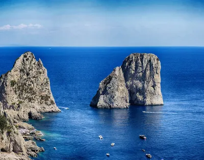 Фотообои \"Вид на остров Капри с балкона. Италия\" - Арт. 120016 | Купить в  интернет-магазине Уютная стена