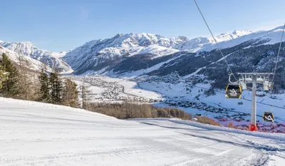 Livigno Shopping Destination, Winter 2021 | Travel Guide Tour | Italian  Alps - YouTube