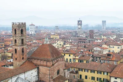 10 Beautiful Places To See in Lucca