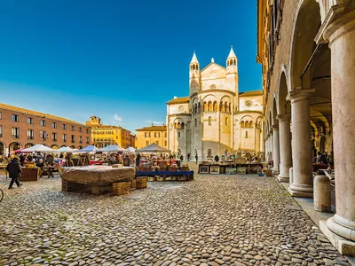 Emilia street, Via Emilia, Modena, Italy Stock Photo - Alamy