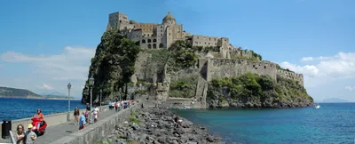 Остров Искья - Италия - онлайн-пазл
