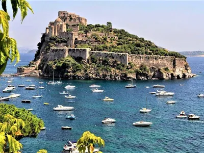 Италия, остров Искья, Арагонский замок Stock Photo | Adobe Stock