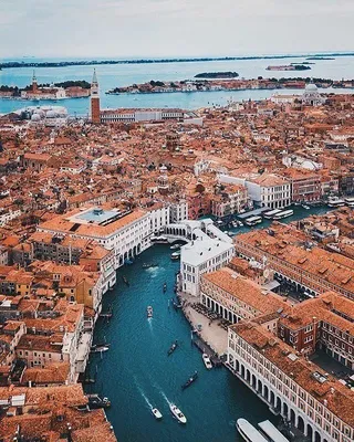 Панорама большого канала в Венеции, Италии Стоковое Изображение -  изображение насчитывающей город, италия: 147403885