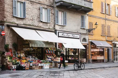 Parma italy town streets hi-res stock photography and images - Alamy