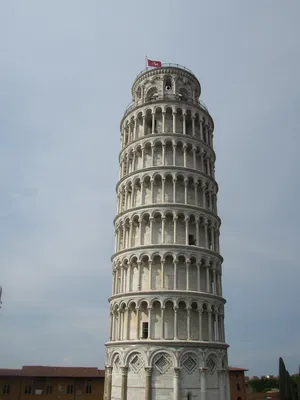 Знаменитая Пизанская башня в Италии Редакционное Стоковое Фото -  изображение насчитывающей известно, высокоросло: 164162668