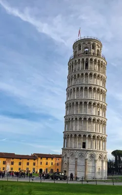 Пизанская башня: почему падает, в какой стране находится и чем привлекает  туристов