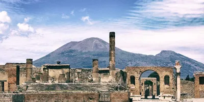 Помпеи и Везувий регион Кампания Италия - онлайн-пазл
