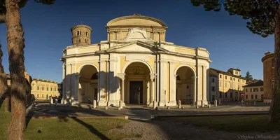 Main Square in Ravenna in Italy Editorial Photo - Image of tourism,  obelisk: 93569501