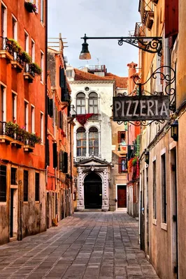 Путешествия | Природа on Instagram: \"Волшебные улочки Италии\"