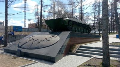 У памятника Аленке из Воронежской области нашелся двойник в Новосибирске -  фото - Апостроф