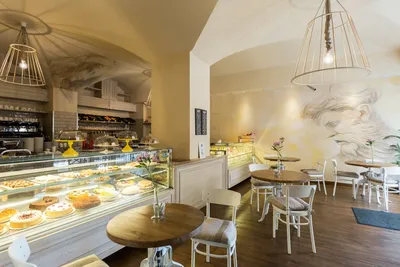 Caffè Italia: Как устроены рестораны Елены Кузнецовой и Франко Казадеи