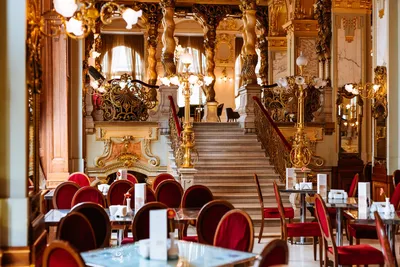 New York Café Budapest Review - Visit The World's Most Beautiful Café!