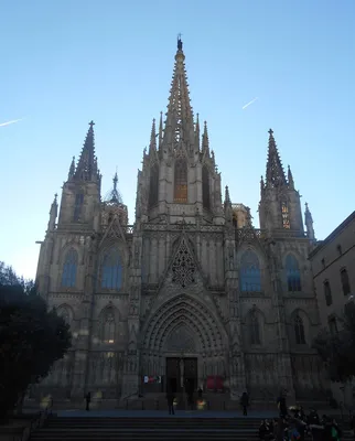 Кафедральный собор Барселоны (Собор Святого Креста и Святой Евлалии).  Испания, Барселона (город)