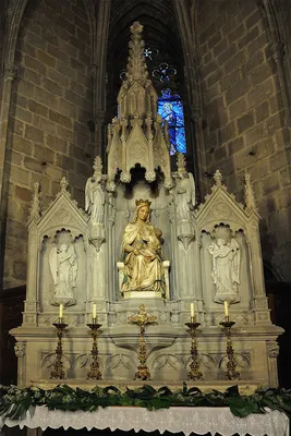 Барселона - Кафедральный Собор Барселоны (Собор Святого Креста и Святой  Евлалии) | Турнавигатор