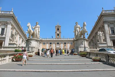 Капитолий и Piazza del Campidoglio - достопримечательности Рима