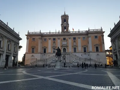 Капитолий в Риме: холм, площадь, музей и волчица. ФОТО