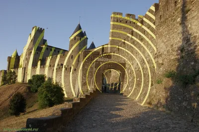 Каркассон (Франция, Лангедок) Стоковое Фото - изображение насчитывающей  вход, крепость: 49049398
