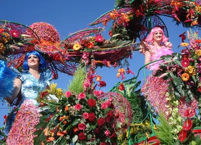 \"Мы два года ждали праздника\": первый карнавал в Ницце