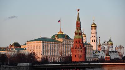Москва- Россия июнь 2019 : Башни московского Кремля на закате Редакционное  Стоковое Изображение - изображение насчитывающей кремль, небо: 175194099