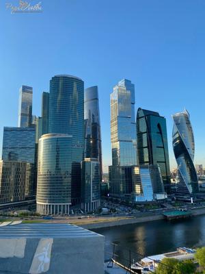 Фотообои Вид на Москва-Сити с самого высокого небоскреба в интерьере купить  в СПБ недорого