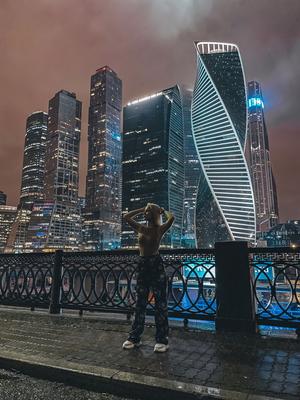 Москва сити ночью» — создано в Шедевруме