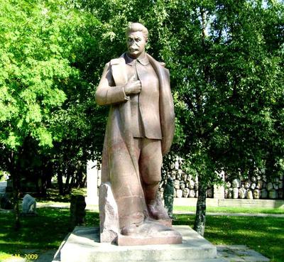 Вылитый герой: 15 необычных памятников Москвы в честь персонажей книг и  фильмов