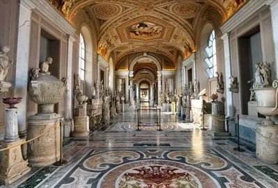 Отреставрирована галерея старинных карт в Ватикане
