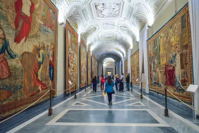 Картины в музеях Ватикана редакционное изображение. изображение  насчитывающей микеланджело - 68669430