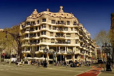 Дом Мила Антонио Гауди в Барселоне: история создания, фото