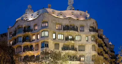 Дом Мила, Барселона, Испания (Каталония) - «Обязательно к посещению! Дом  Мила или Ла Педрера (Каменоломня). Антонио Гауди безусловно непревзойденный  по части странностей гений. Без него Барселона была бы просто еще одним из