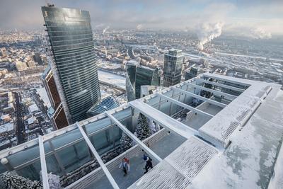 Самый высокий каток в Европе открыт на крыше башни \"Око\" в Москве