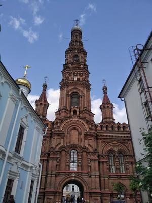 Фото: Окно в Казань, жанровая скульптура, Республика Татарстан, Казань,  улица Фатыха Карима — Яндекс Карты