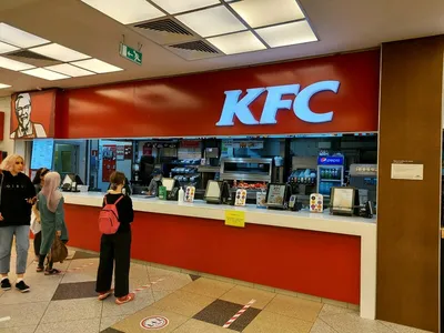 Фаст-фуд KFC на Земляном валу в Москве