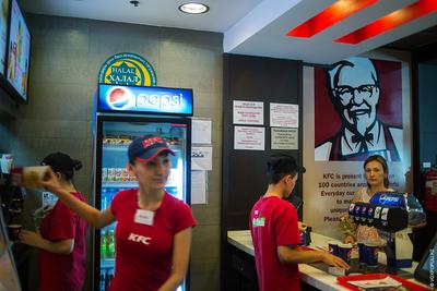KFC is supporting the russian propaganda machine by purchasing ads on  Kremlin's biggest TV Channel : r/ukraine
