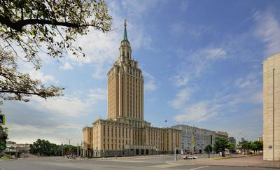 Hilton Moscow Leningradskaya - Wikipedia