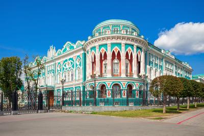 Три икс Екатеринбург, с. Курганово, 20 км. Полевского тракта — снять Шатёр  на компанию до 140 человек