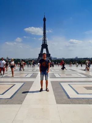 Париж,вечерний Париж,Эльфеева башня,…» — создано в Шедевруме