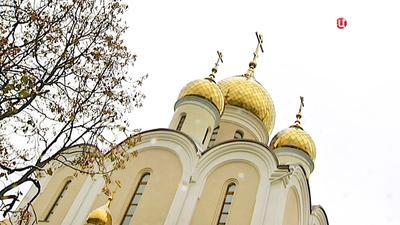 В Москве открыли для посетителей Покровский монастырь с мощами святой  Матроны - Nokta