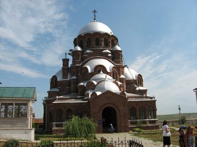 Какие древнейшие храмы есть на территории Казани?