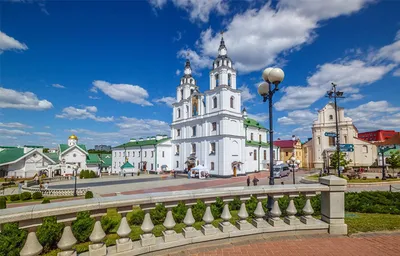 Самая старая каменная церковь Минска отмечает престольный праздник -  12.07.2021, Sputnik Беларусь