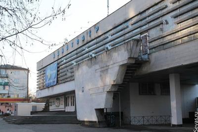 Кинотеатр «Москва» на проспекте Победителей закрывают на ремонт. Что там  будет? — последние Новости на Realt