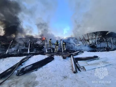 На Кировском рынке в Самаре вспыхнул пожар - 22 января 2024 - 63.ру