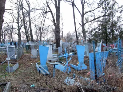 Русское кладбище в Ново-Дивееве — Википедия