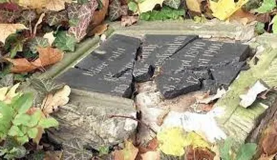 Братская могила в Германии |