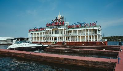 Яхт-клуб «Адмирал» - цены, купить билеты в Москве: афиша на 2024,  расписание событий на KASSIR.RU