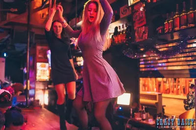 ⭐ Отзывы о компании Бар Crazy Daisy на Тургеневской площади в Москве –  бары, пабы