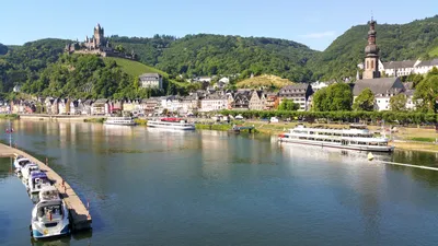 The underrated town of Cochem, Germany. : r/pics