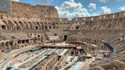 Колизей внутри древнего Рима Стоковое Изображение - изображение  насчитывающей римско, охоты: 211326097