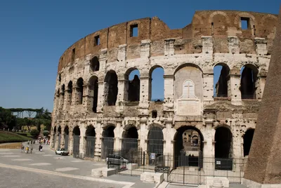 Туристы Внутри Колизея Рим Италия — стоковые фотографии и другие картинки  Колизей - Колизей, Рим - Италия, Внутри - iStock
